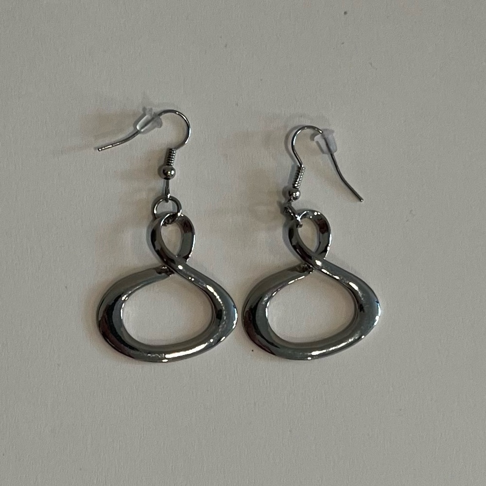 Charming Charlie Loop Silver Pendant Earrings NWOT